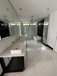 King's Road (D10), Detached #499193841